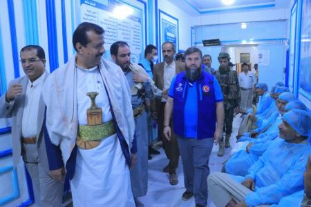 بدعم تركي.. تدشين مخيم طبي مجاني لإزالة المياه البيضاء في مأرب